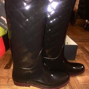 Tommy H. Rain boots